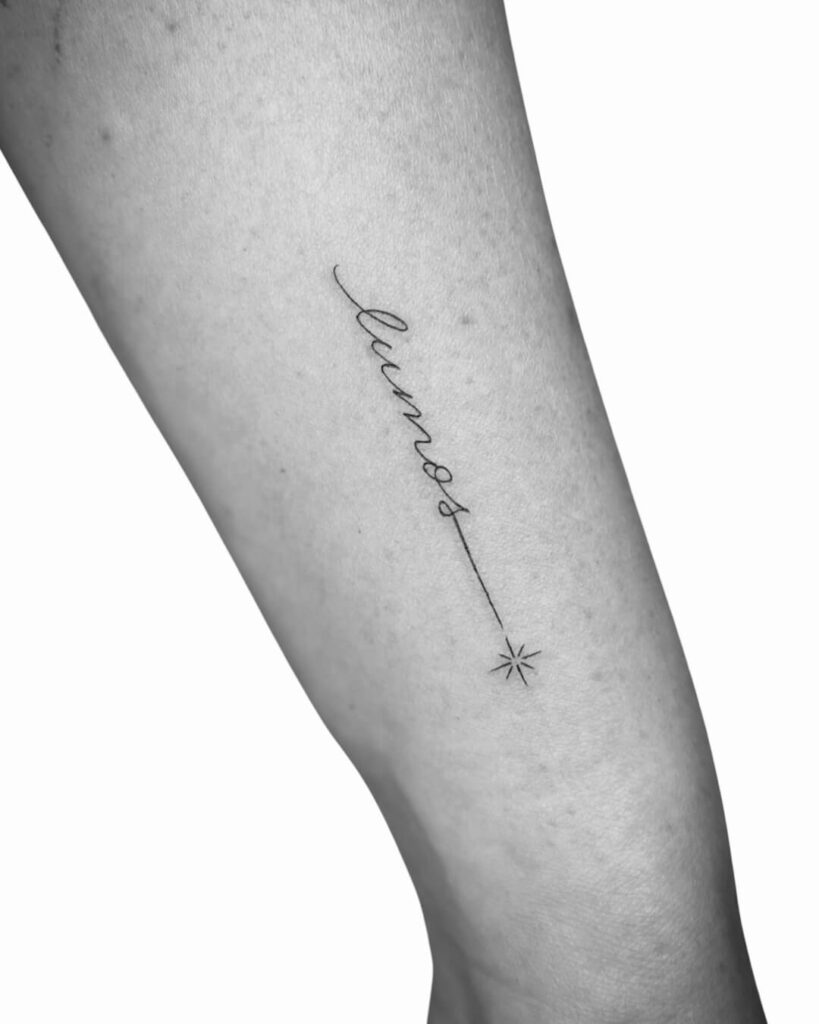 tatuagem fineline tema harry potter escrito lumos
